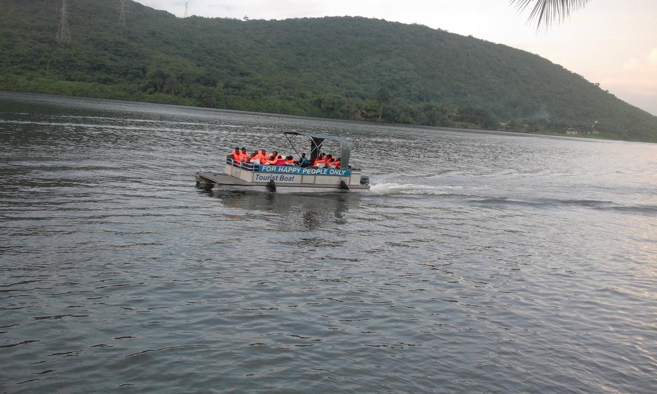 Aylos Bay Hotel Akosombo Esterno foto
