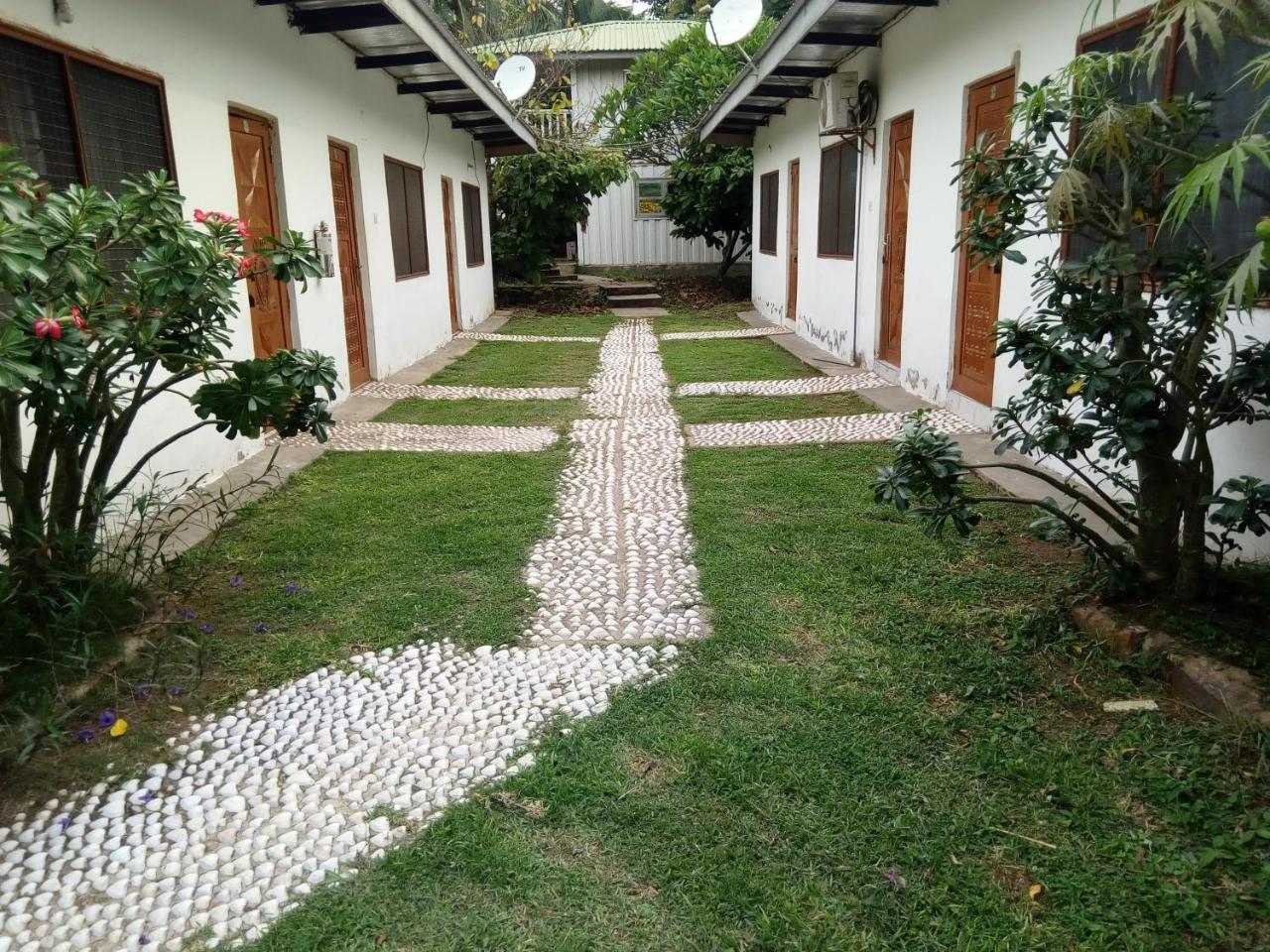 Aylos Bay Hotel Akosombo Esterno foto